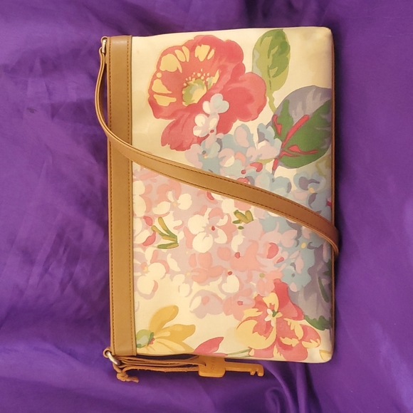 Fossil Handbags - Vintage Fossil Floral Canvas Shoulder Bag handbag leather flower beige purse